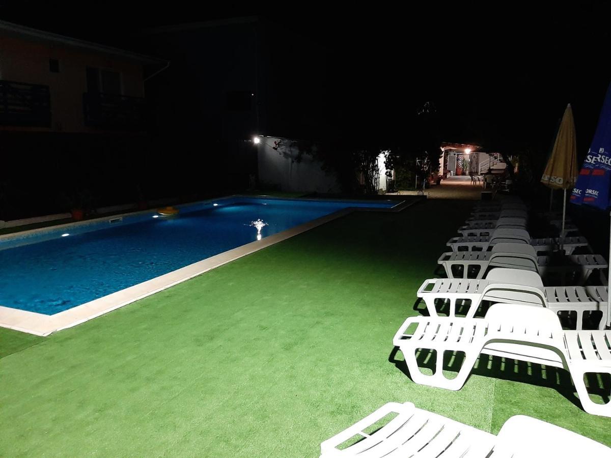 קוסטינסטי Vila Andra מראה חיצוני תמונה