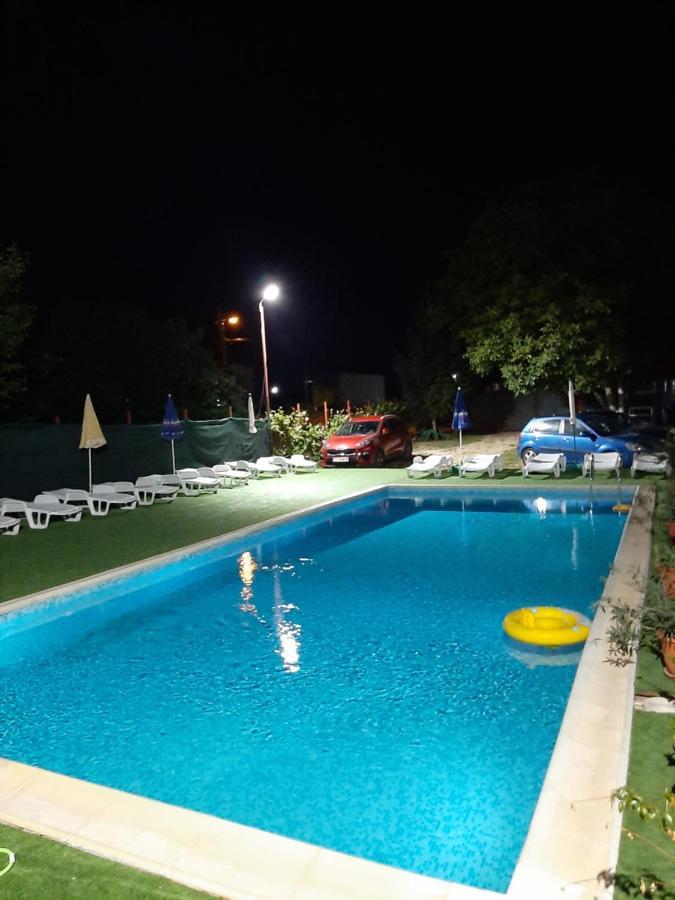 קוסטינסטי Vila Andra מראה חיצוני תמונה