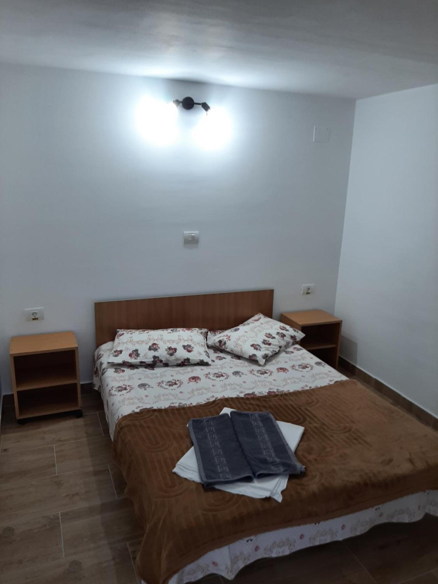 קוסטינסטי Vila Andra מראה חיצוני תמונה
